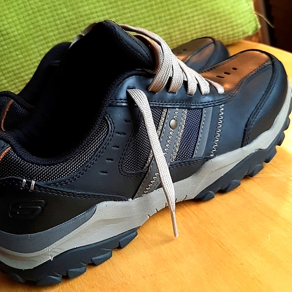 Skechers Hendrick-Delwood Mens Casual Relaxed Fit Athletic Shoe very nice! New! - Picture 8 of 10